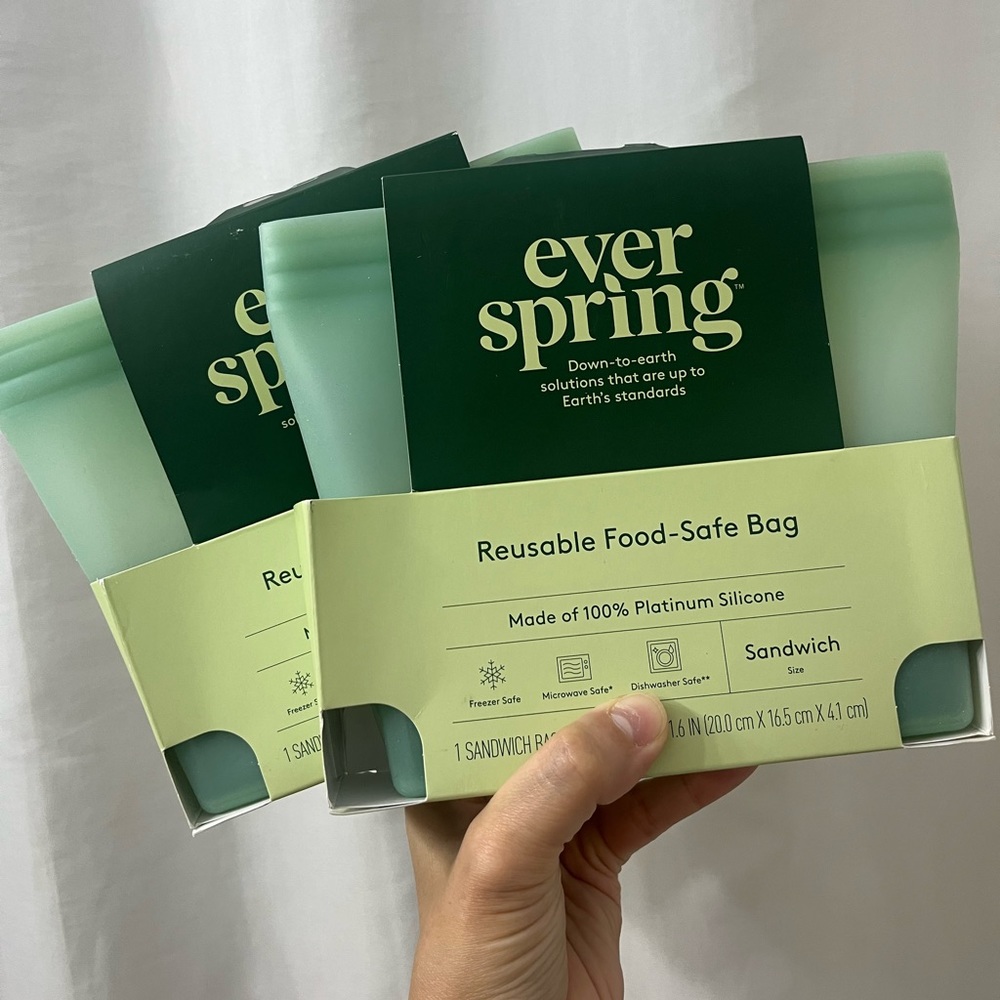 Two (2) Reusable Food Safe Sandwich size Bags, Green